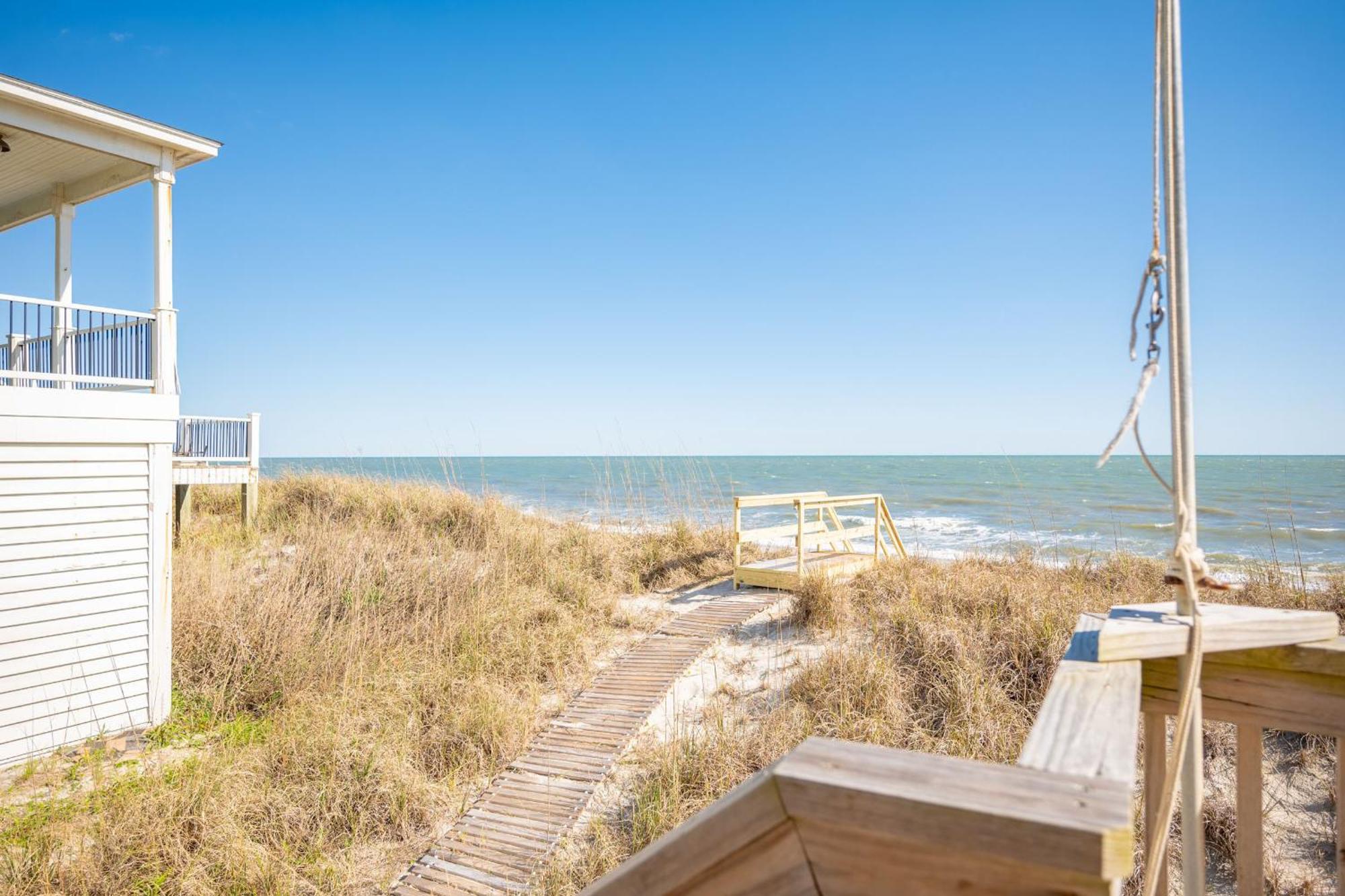 Re-Juvenated Villa Oak Island Buitenkant foto